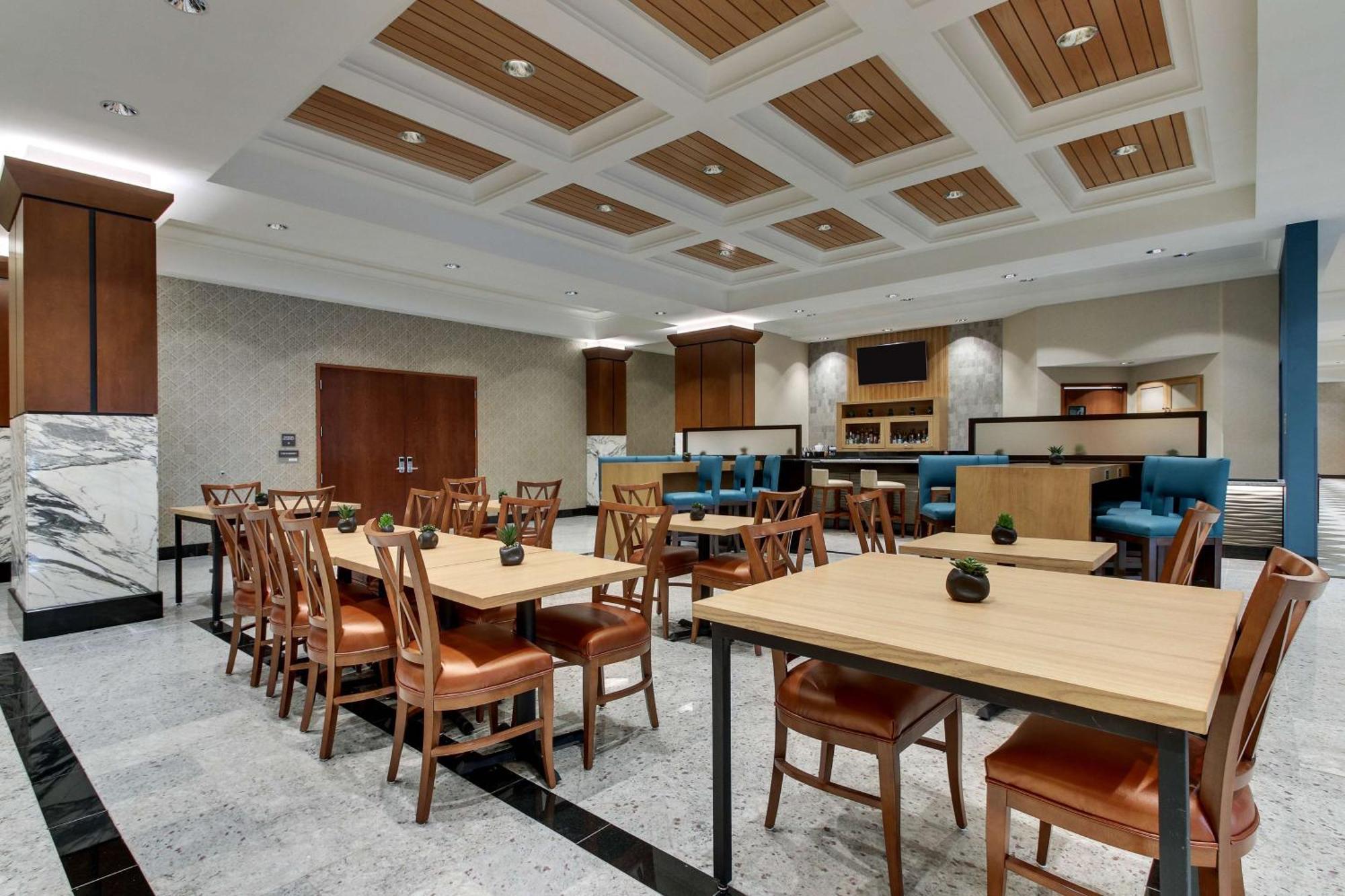 Drury Plaza Hotel Richmond 格伦艾伦 外观 照片