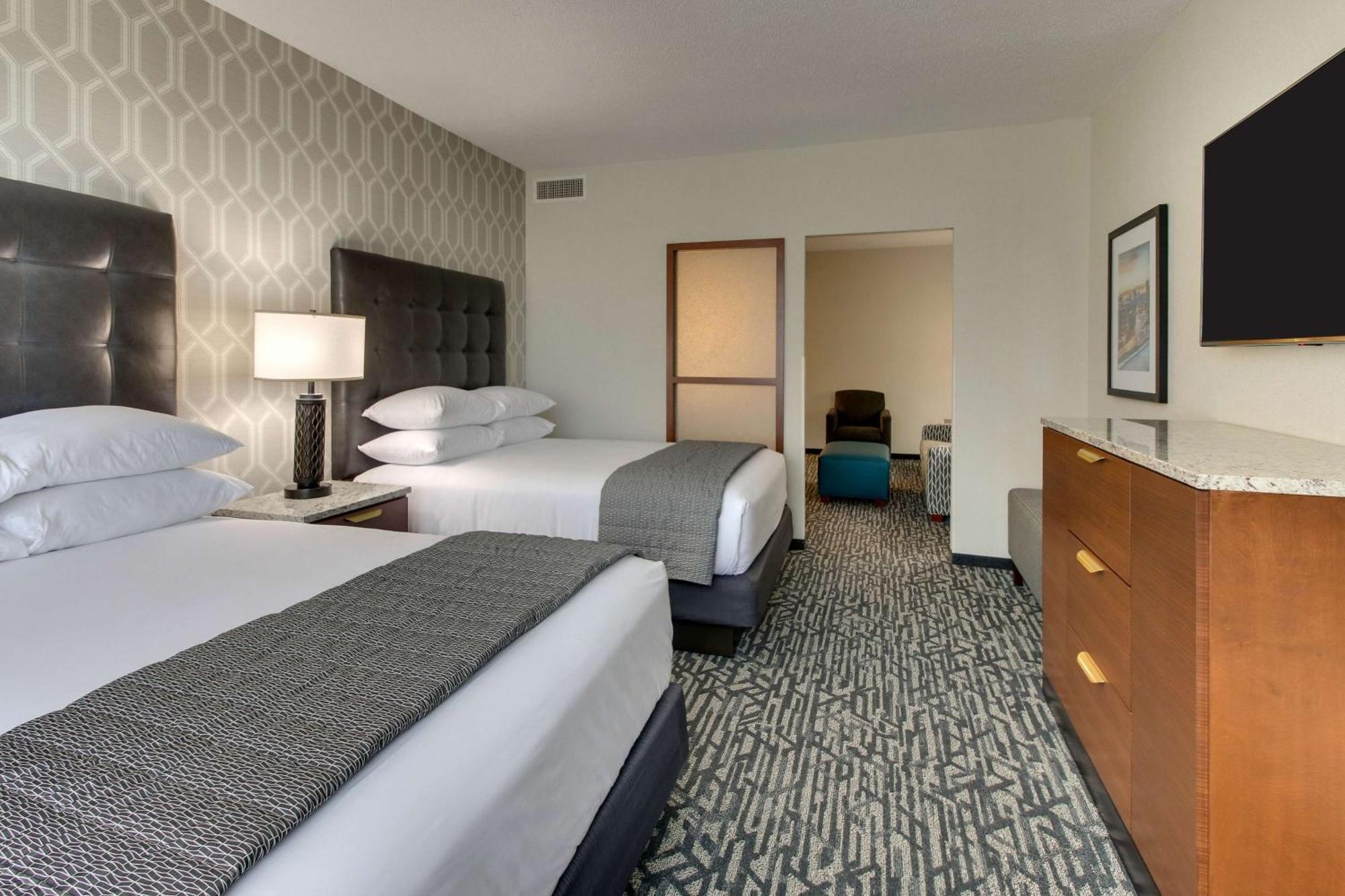 Drury Plaza Hotel Richmond 格伦艾伦 外观 照片