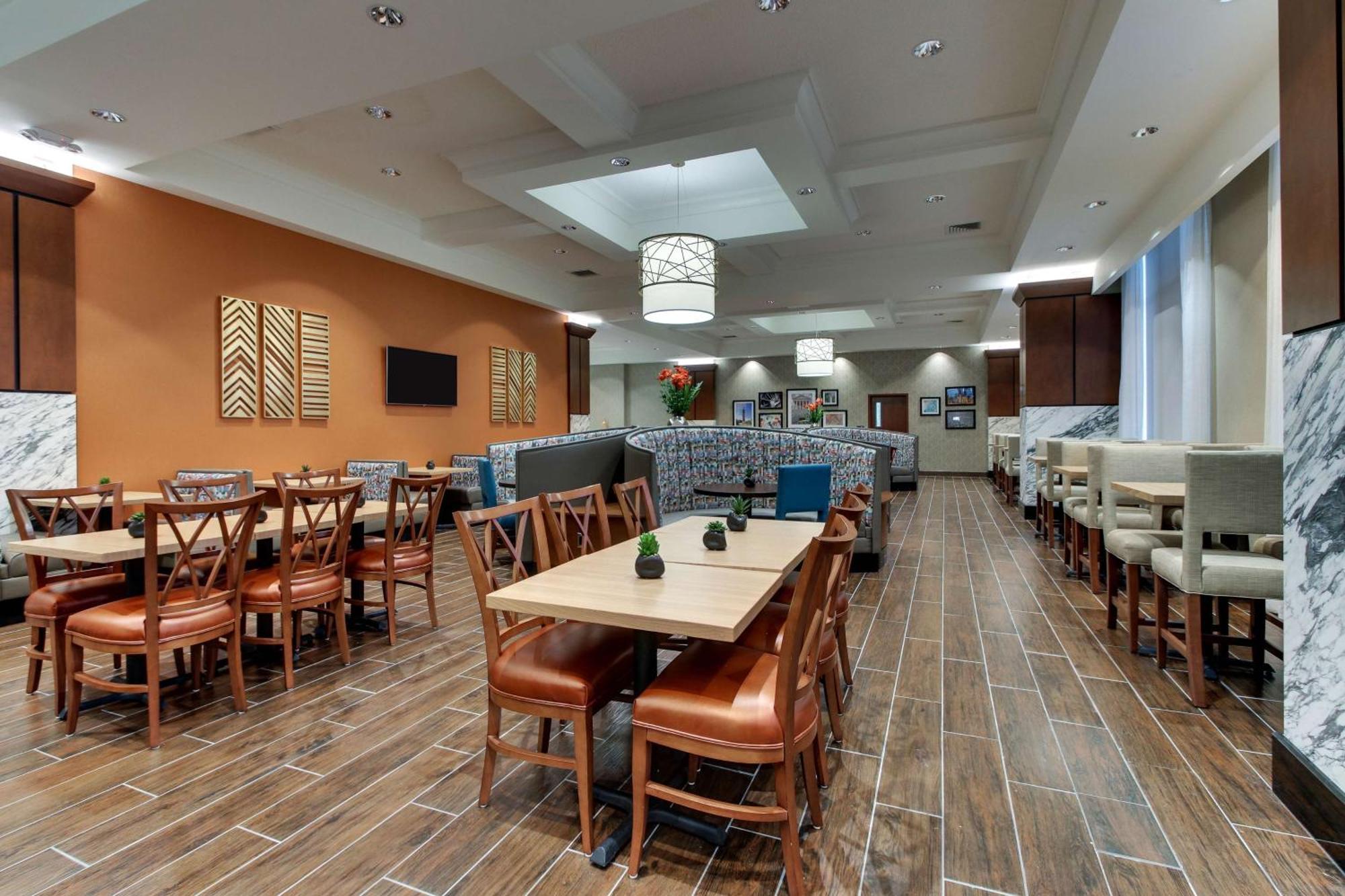 Drury Plaza Hotel Richmond 格伦艾伦 外观 照片